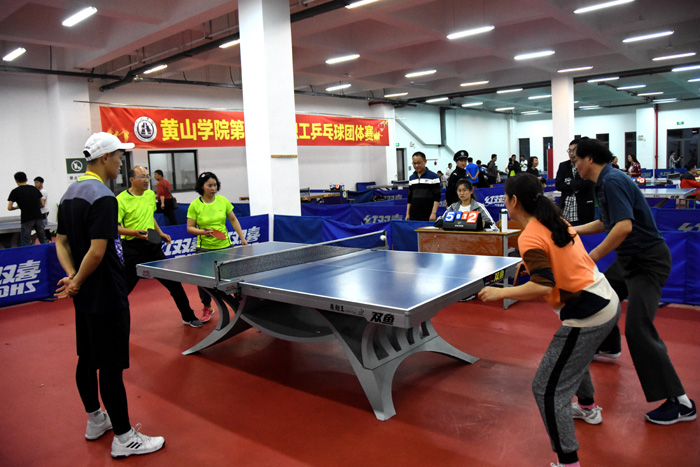 斯科爾斯退 斯科爾斯退