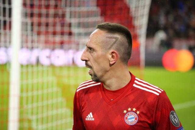 在激烈的联 在激烈的联