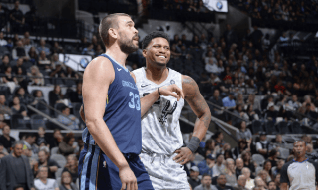 体育赛事中 体育赛事中