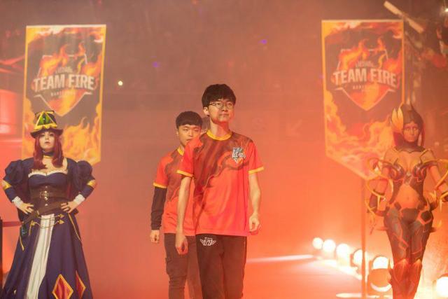 幕式到晚上 幕式到晚上