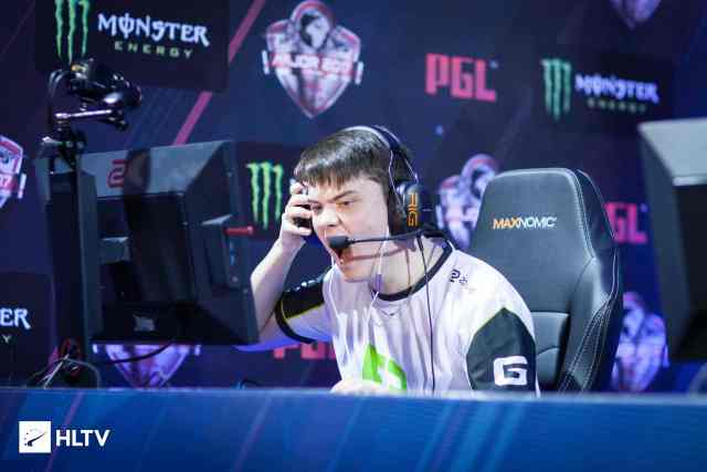 国内选手更 国内选手更